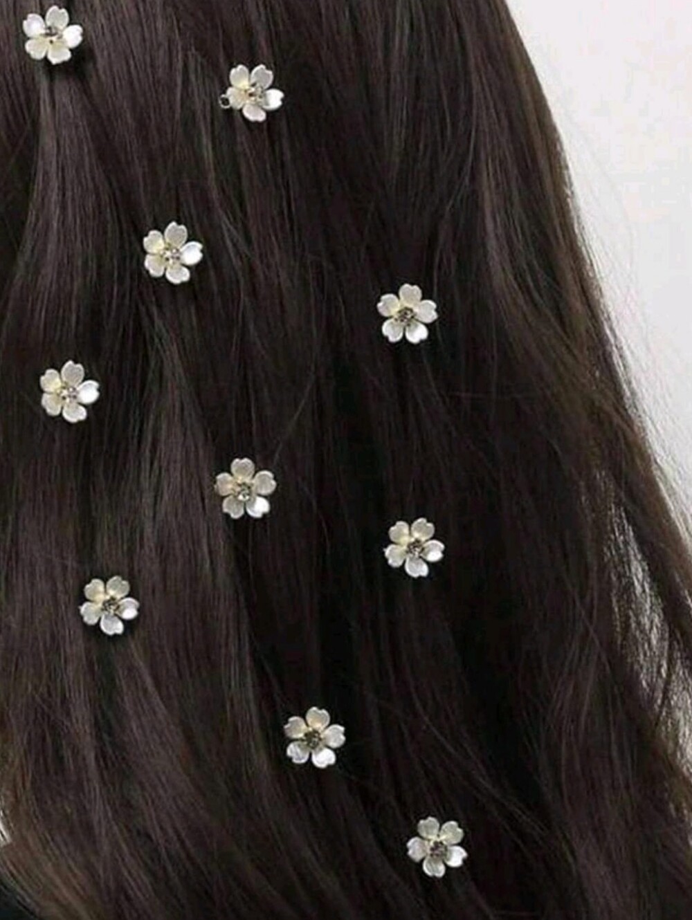 NWT, Dainty White Flower Hair Clips - Set of 10